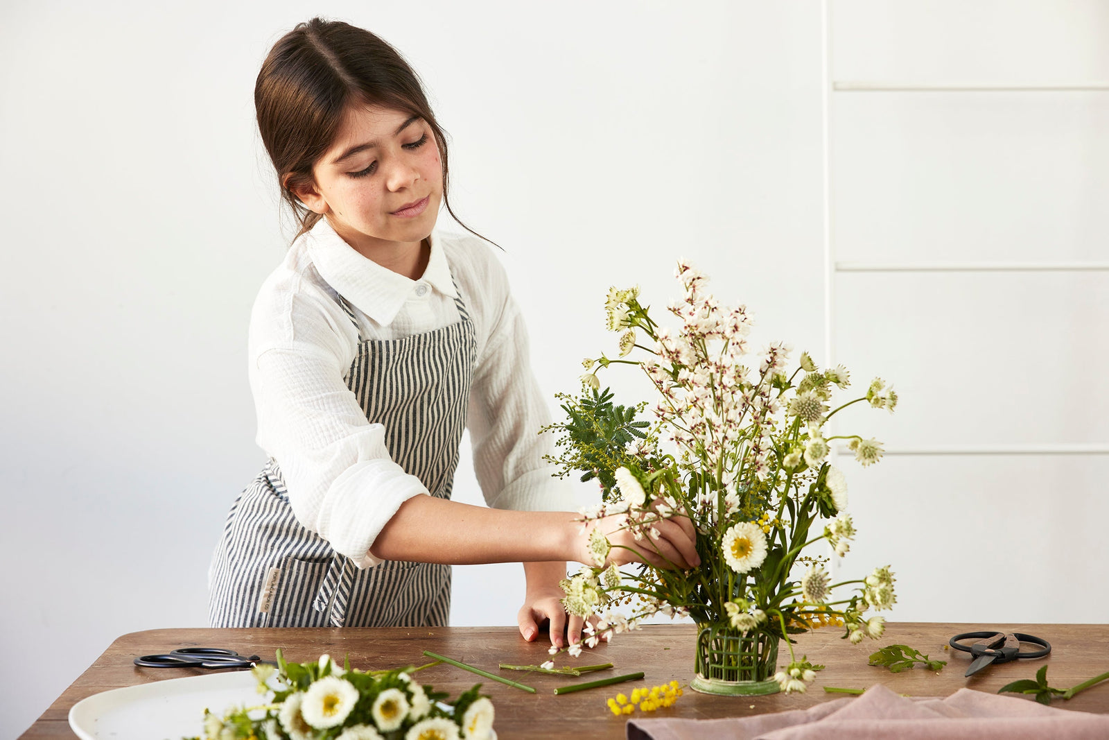 Choosing the Best Kid's Apron